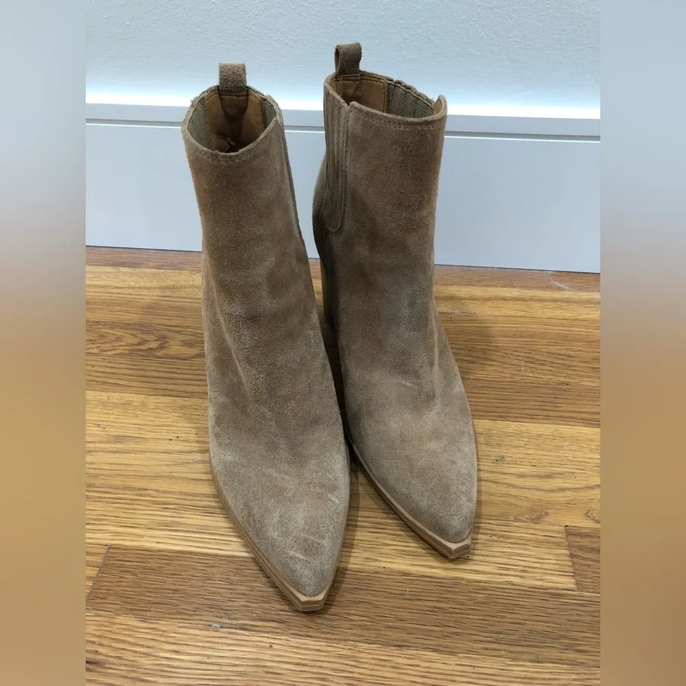 414.Marc Fisher 8M Mloshay Brown Leather Upper Suede Ankle Booties
